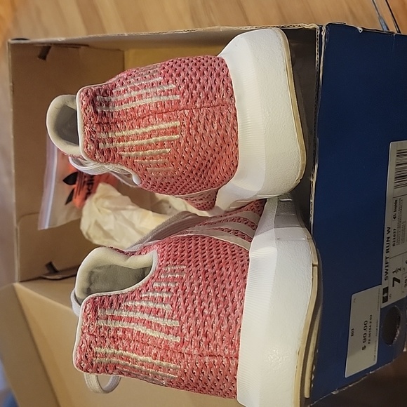 Adidas - Picture 4 of 7